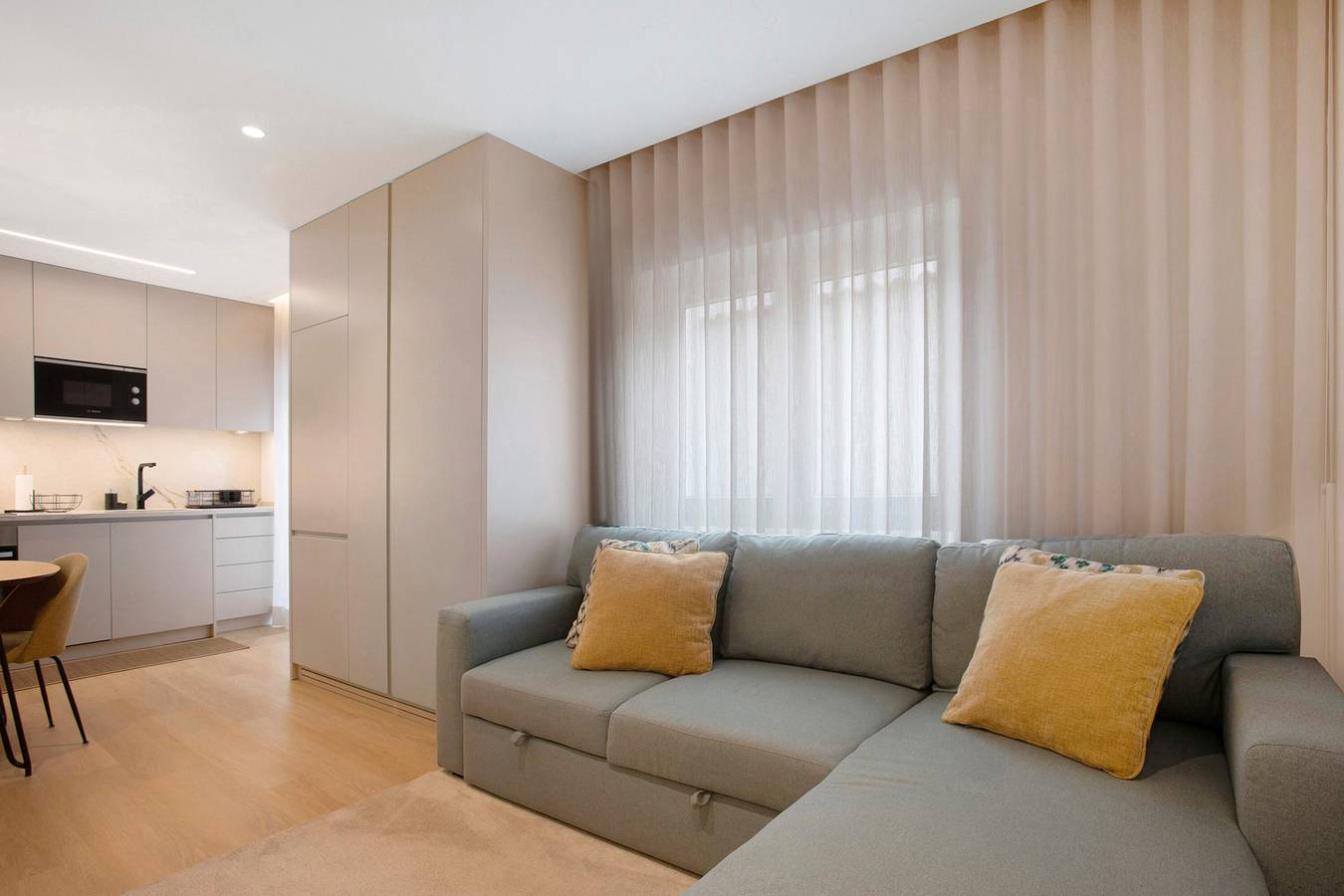 Appartamento intero, Appartamento 'Coastal Dreams - Brisa' con Vista Mare, Wi-Fi e Aria Condizionata in Praia da Nazaré, Nazaré