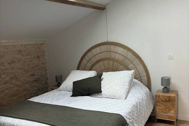 Gîte pour 2 personnes, avec piscine ainsi que jacuzzi et jardin à Saint-Christoly-Médoc - 2