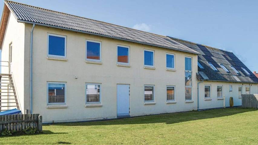 Ferieudlejning for 34 personer, med have, husdyr tilladt i Thyborøn