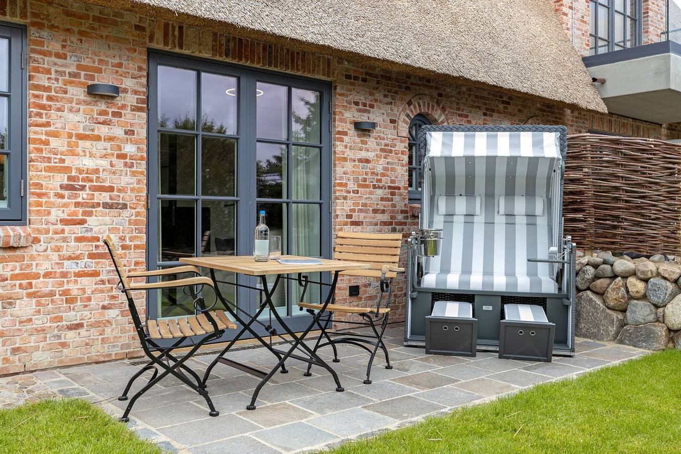 Hausteil im Ug, Eg, Og, Dg ca. 140m² Nutzfläche, keine Haustiere erlaubt. in Wenningstedt, Sylt