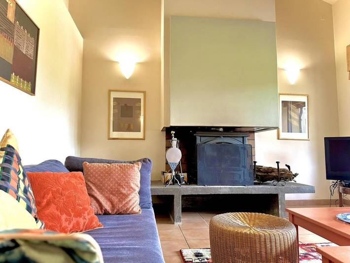 Location de vacances pour 8 personnes, avec terrasse ainsi que jardin et piscine à Estadens - 3