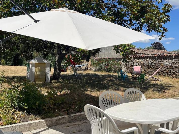 Location de vacances pour 10 personnes, avec vue et terrasse à Moutiers-les-Mauxfaits - 4