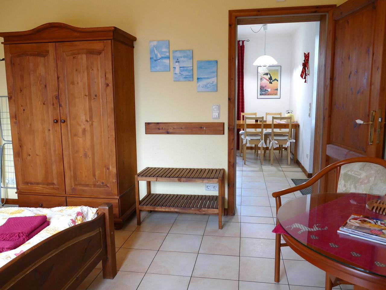 Apartamento entero, Apartamento 'Haus Achterwiek - Ferienwohnung' con terraza, jardín y wifi compartidos in Mahlzow, Wolgast