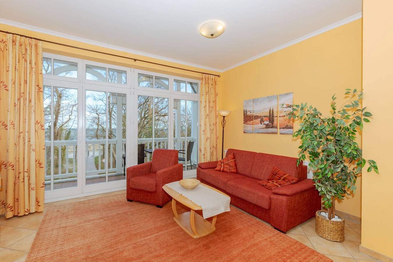 Ganze Wohnung, Strandnahe Ferienwohnung an der Ostsee mit Balkon, Saunabereich & Pool im Haus! in Ostseebad Kühlungsborn, Kühlungsborn