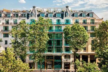 Hôtel pour 3 personnes, avec sauna ainsi que vue et jardin dans L'Olympia (Paris)