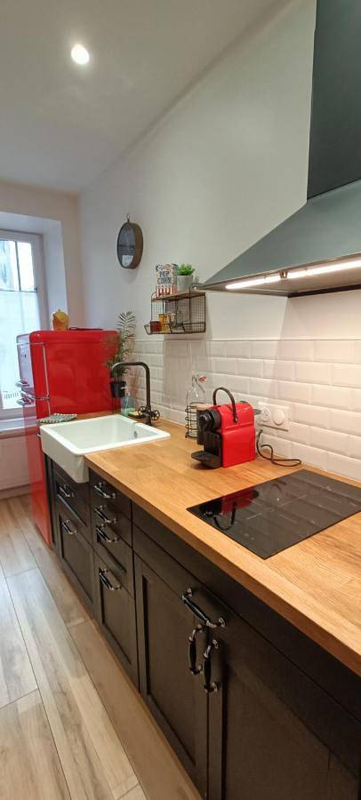 Appartement entier, Studio atypique Immeuble de 1820 in Fumel, Quercy