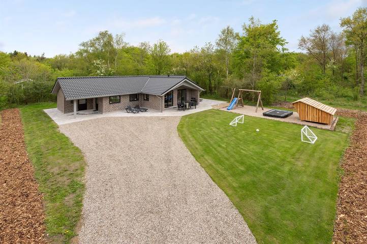 Ferienhaus für 8 Personen, mit Whirlpool und Terrasse sowie Pool und Sauna in Arrild