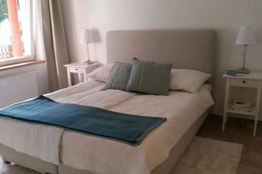 Ganze Wohnung, Ground floor apartment Highspeed W-Lan, 5 persons, terrace/garden for single use in Schobergruppe, Dölsach