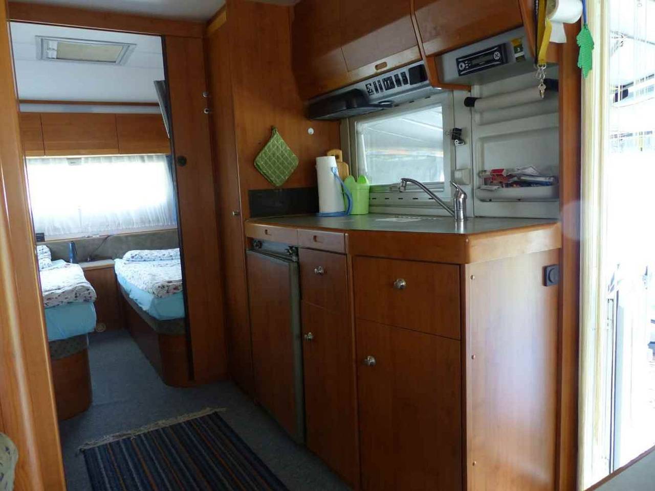 Ganze Ferienwohnung, Wohnwagen mit großem Vorzelt - Wohnwagen mit großem Vorzelt in Fleeth, Mirow