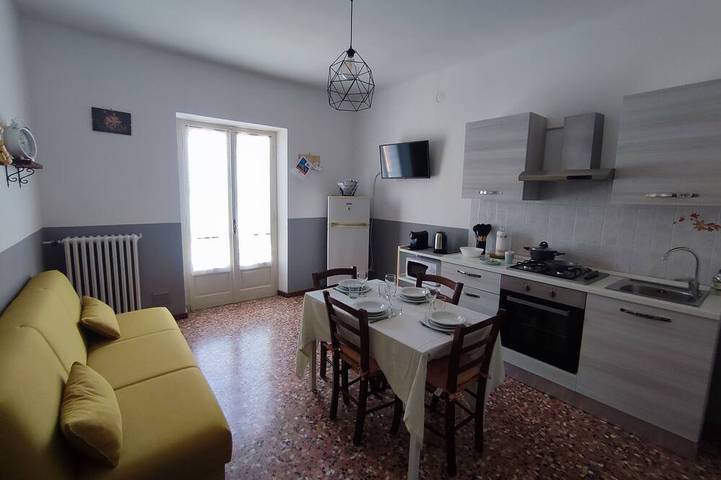Appartamento vacanze per 5 persone, con giardino e balcone - 1