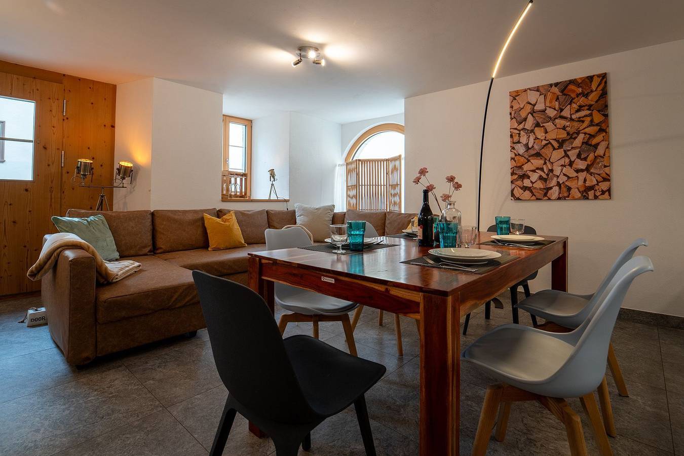 Ganze Ferienwohnung, Grosszügige Ferienwohnung 7-12 Pers - Chasa32 Eog in Guarda, Unterengadin