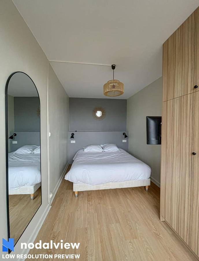 Appartement entier, Cozy renovated apartment with cinema atmosphere and view in La Mulatière, Lyon et ses environs