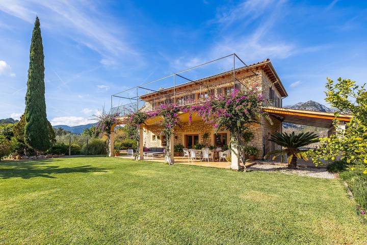 Charmante Villa mit Bergblick, Wlan und Klimaanlage in Selva in Selva, Mallorca Inselmitte