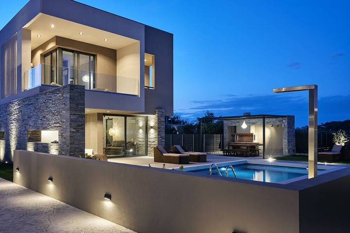 Villa for 5 people, with garden - 1