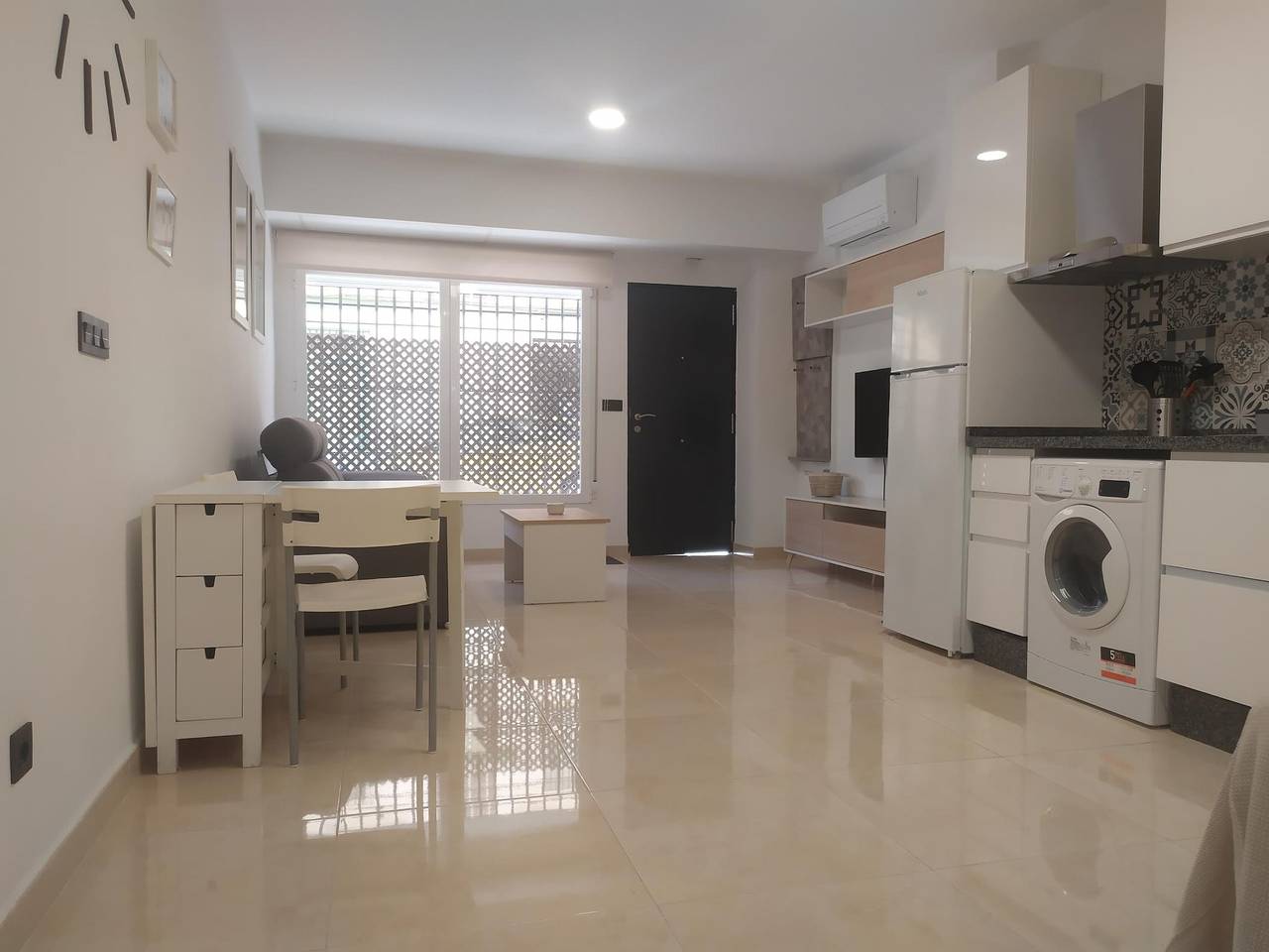 Estudio entero, Apartamentos De Paso in Distrito Poniente Sur, Córdoba