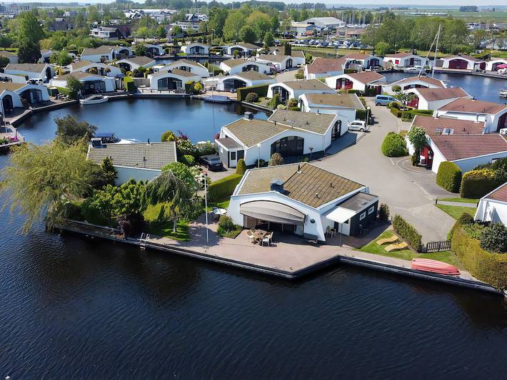 Ferienhaus für 4 Personen, mit Terrasse in Lemmer