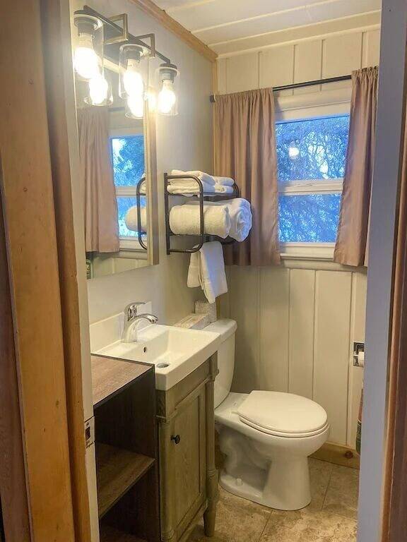 Hotel for 2 people in West Yellowstone