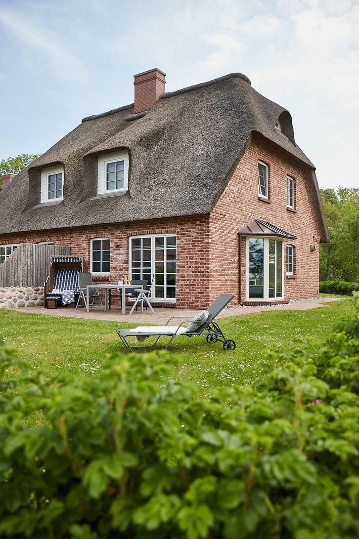 Ferienwohnung für 7 Personen, mit Terrasse und Garten in Tating - 2