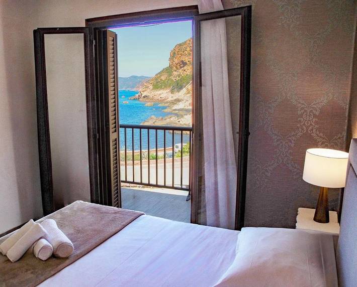 Hôtel pour 2 personnes, avec balcon et vue, adapté aux familles dans Porto (Corse)