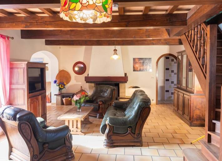 Location de vacances pour 9 personnes, avec Piscine à Cruas