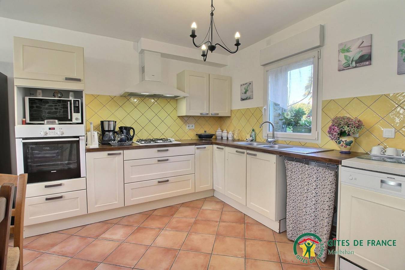 Les Embruns in Betahon, Ambon