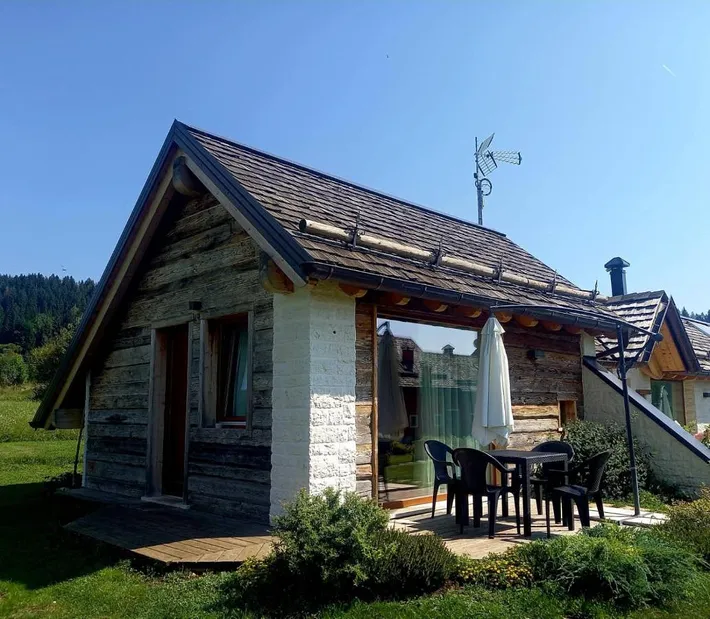 Bed and Breakfast für 3 Personen, mit Balkon und Whirlpool sowie Garten - 1