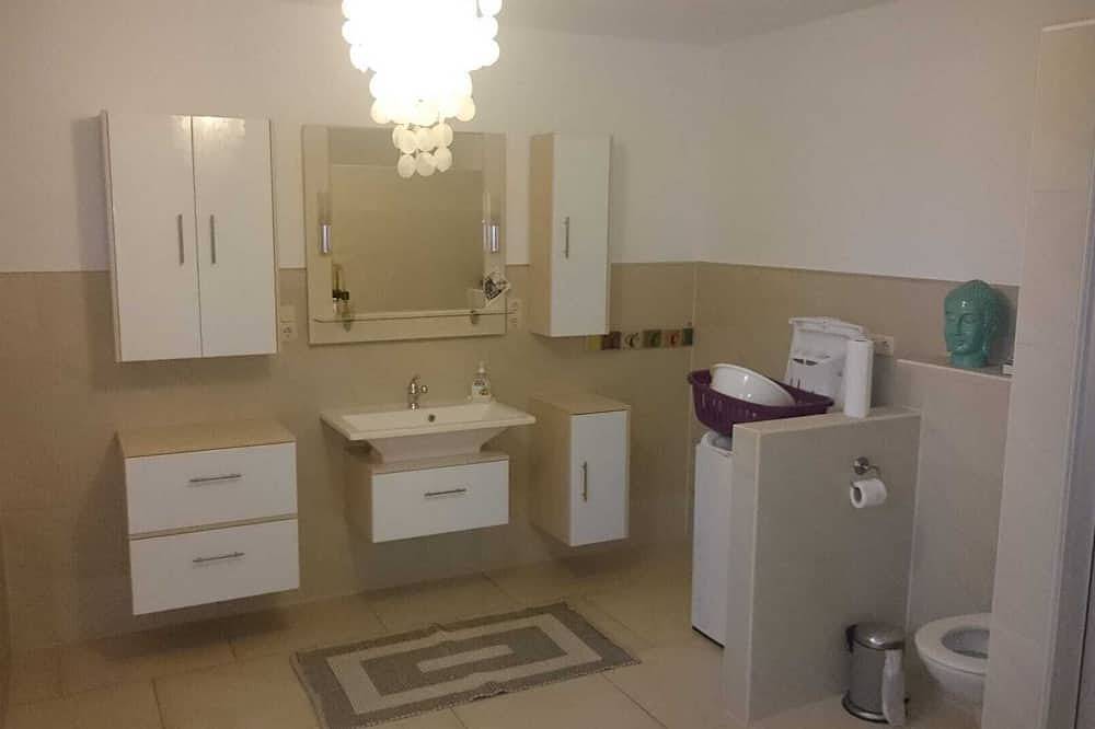 Ganze Wohnung, Gemütliche Ferienwohnung Dorf Mecklenburg, bei Wismar in Dorf Mecklenburg, Nordwestmecklenburg (Wismar und Umgebung)