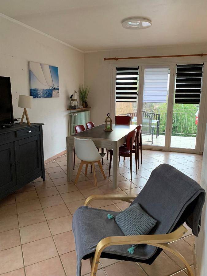 Location de vacances pour 6 personnes, avec jardin à Luxeuil-les-Bains - 2