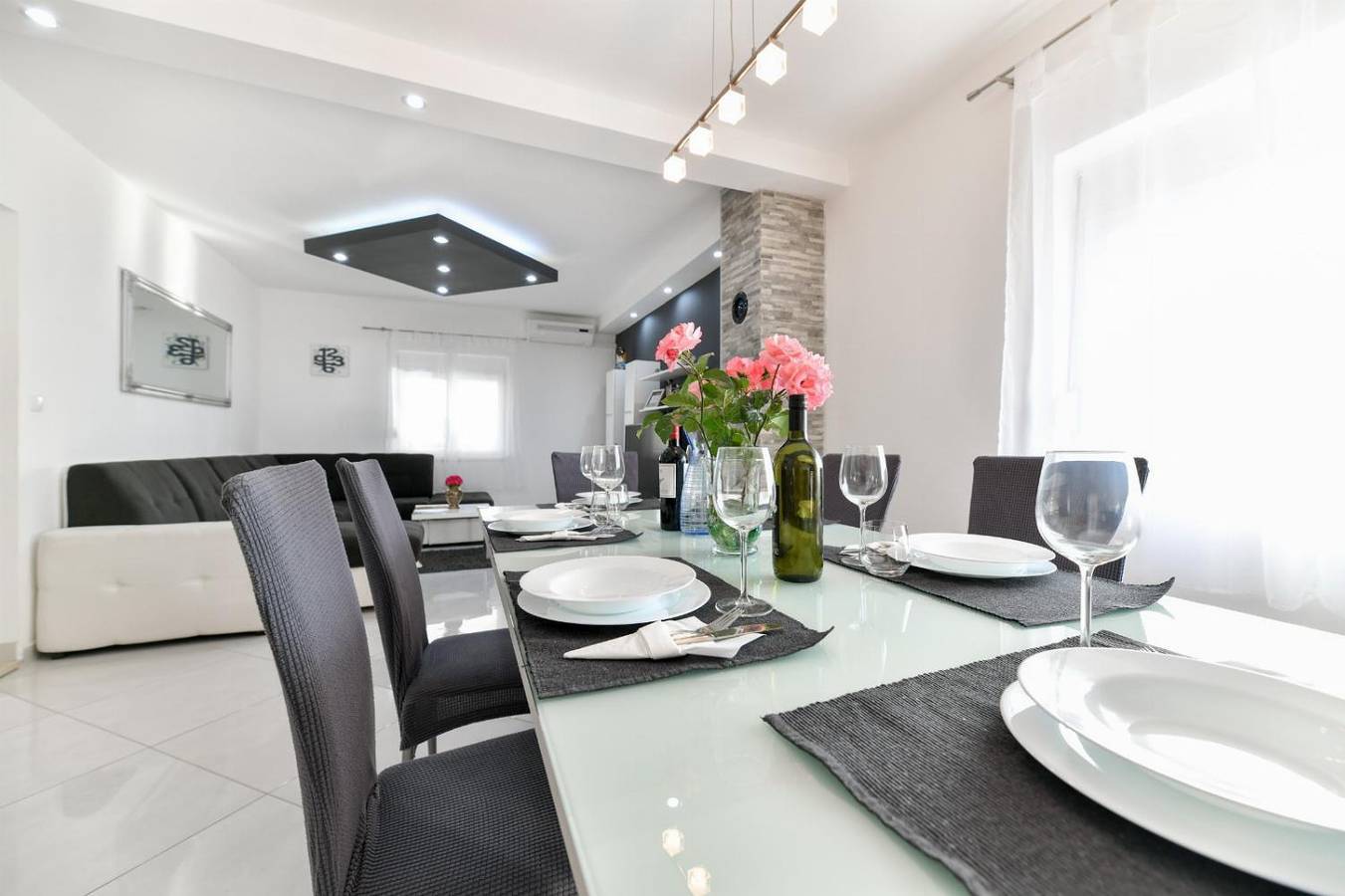 Villa für 10 Personen mit Garten in Obrovac, Zadar
