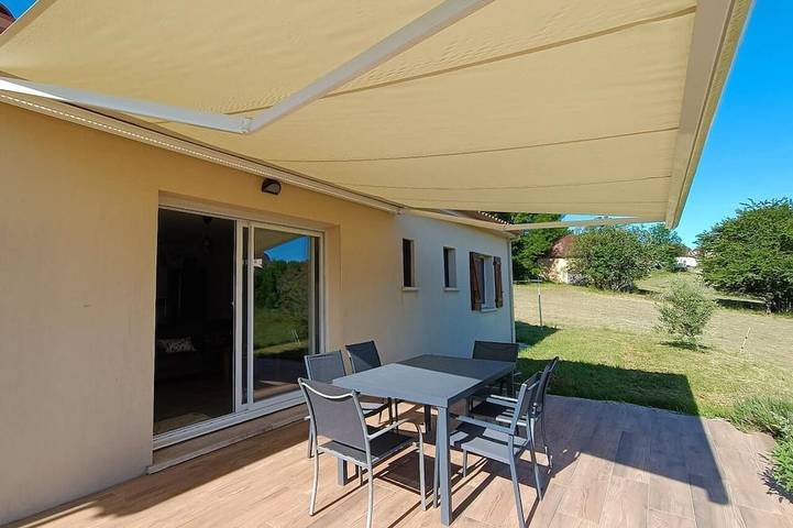 Location de vacances pour 6 personnes, avec jardin dans Les Pechs-du-Vers