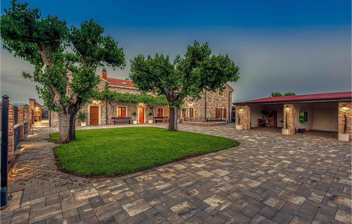 Hus för 14 Personer in Zadar