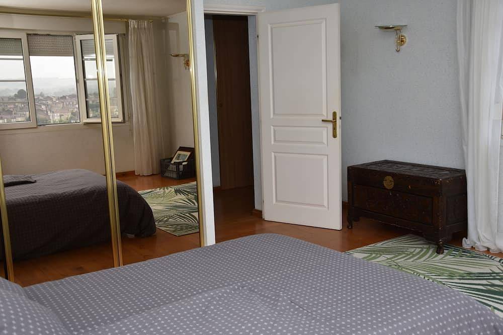 Apartamento entero, Superbe Appartement Avec Belle vue in Condom, Gers