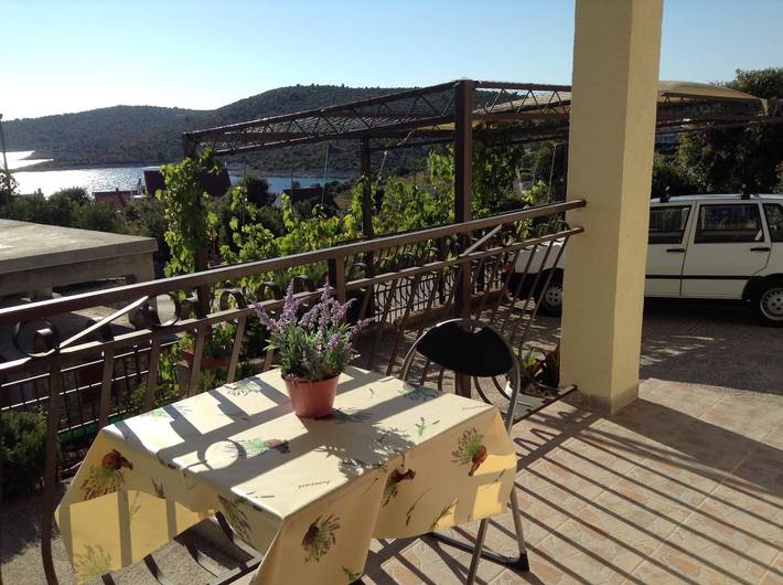 Apartament wakacyjny dla 4 osób, z balkon/ taras w Kanica