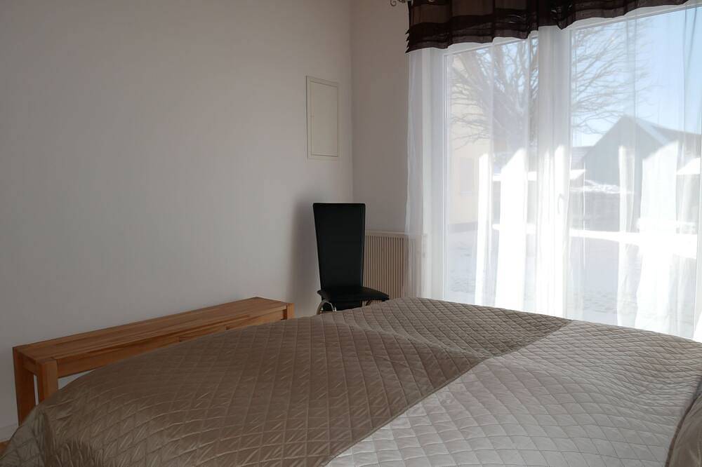 Ganze Wohnung, Ferienhaus 01 (70qm) - Ferienpark Neppermin Appartementhäuser in Neppermin, Benz