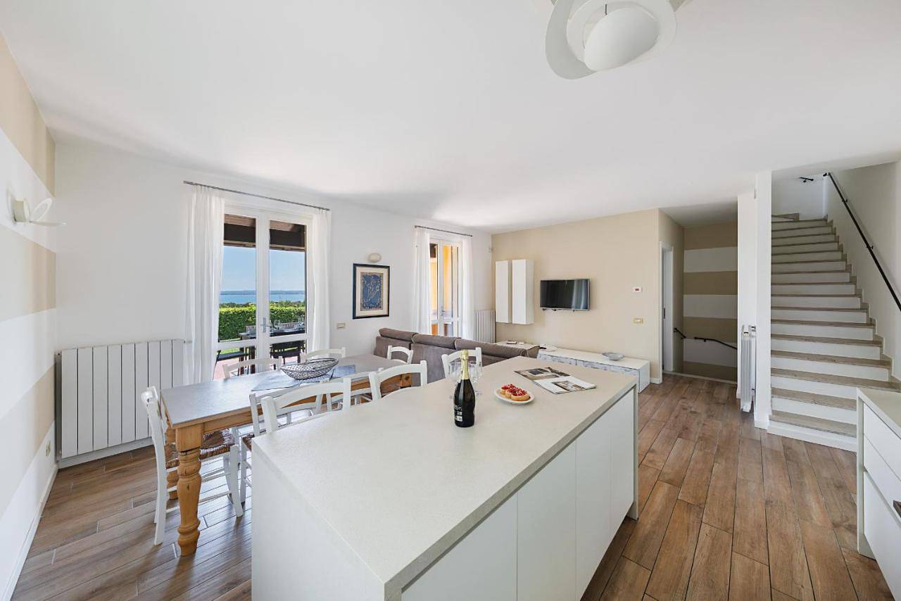 Borgo Stropea by Whale Homes in Soiano del Lago, Gardasee-Berge