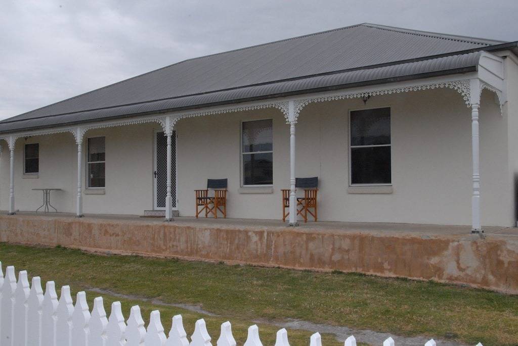 Rosies Cottage -2 Williams Ave Robe, Sa in Robe, South Australia