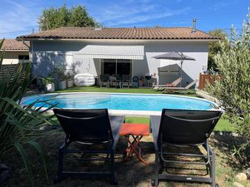 Chambre d’hôte pour 2 personnes, avec vue et piscine ainsi que jardin et terrasse à Castelsarrasin