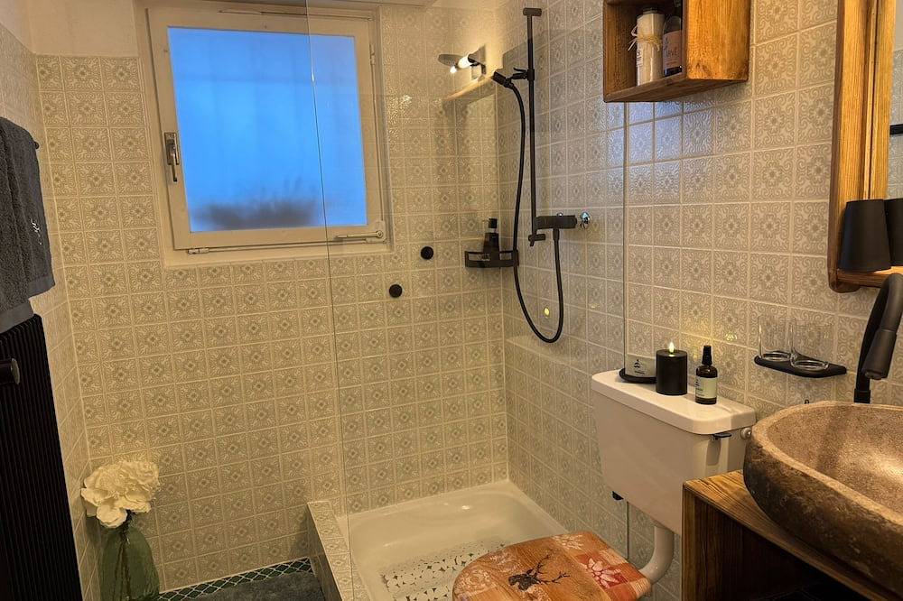 Bergbijou - Luxuriöses Ferienhaus mit  Sauna,Whirlpool ,Infrarot und Bergblick in Scuol, Unterengadin