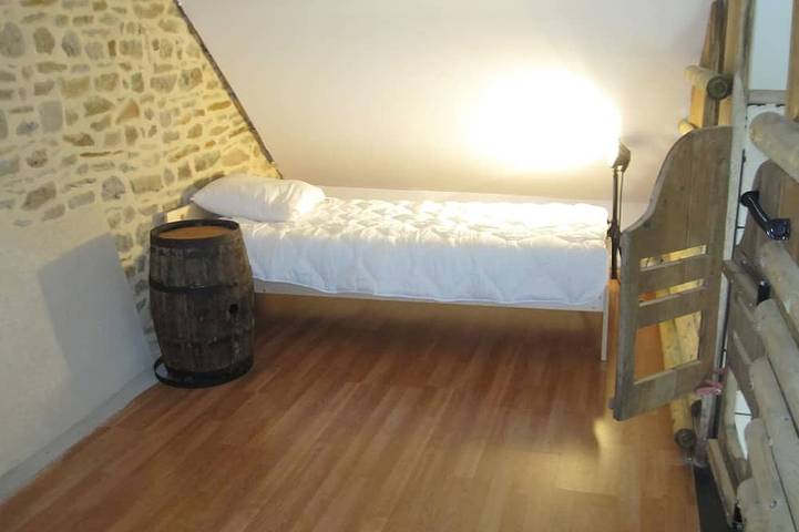 Location de vacances pour 6 personnes, avec jardin et terrasse à Epiniac - 4