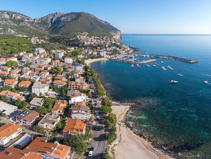Appartamento per 5 persone, con panorama e terrazza in Dorgali