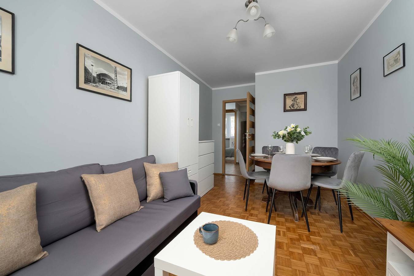 Ganze Wohnung, Family Apartment | Workspace | 3 Bedrooms in Breslau, Niederschlesien