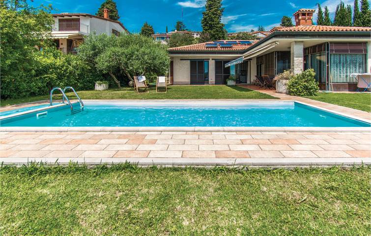 Ferienhaus für 8 Personen in Piran