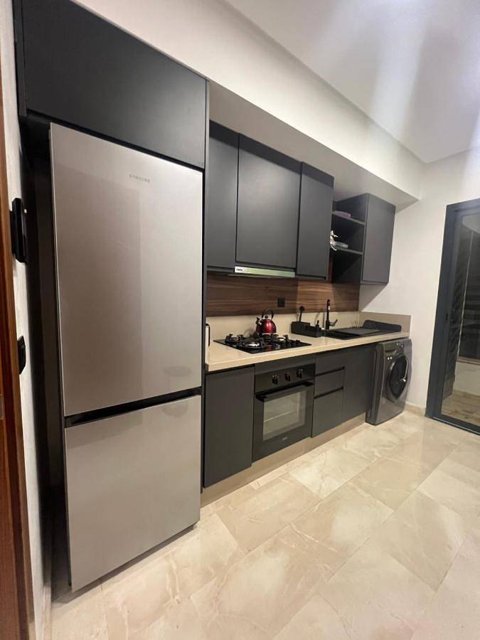 Gîte pour 4 personnes, avec balcon ainsi que piscine et jardin à Bouskoura - 3