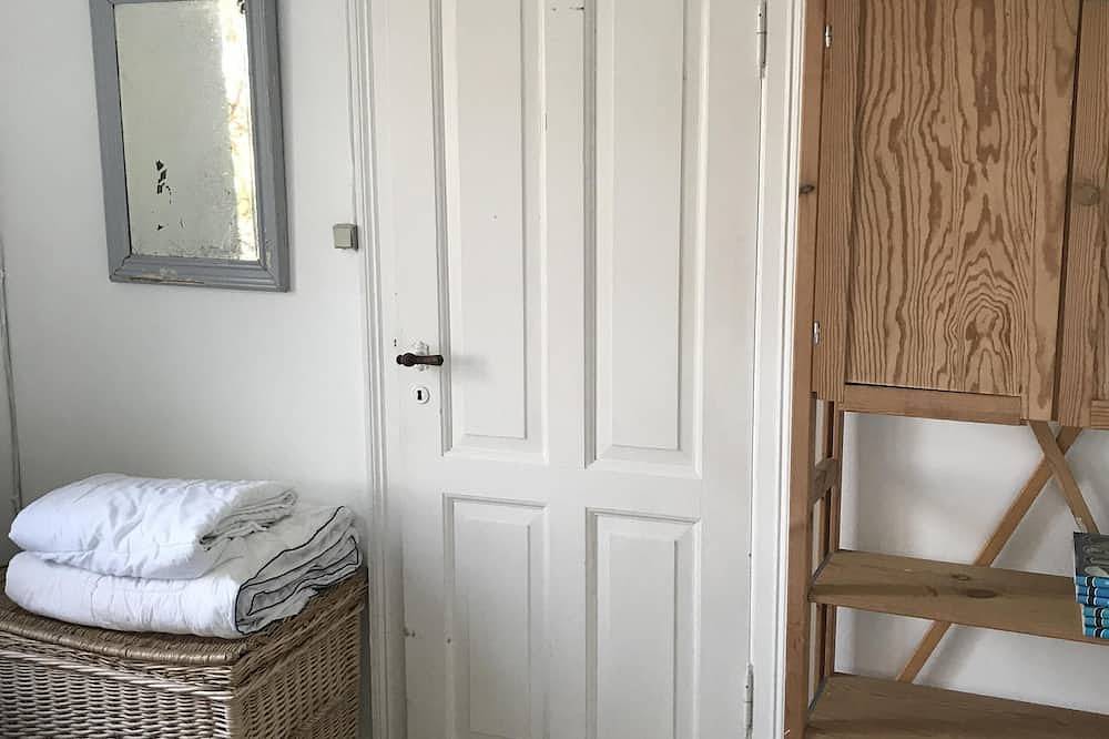 Møn, Denmark - Farmhouse in countryside, 1km from forest & beach in Hårbølle, Swedish Baltic Sea