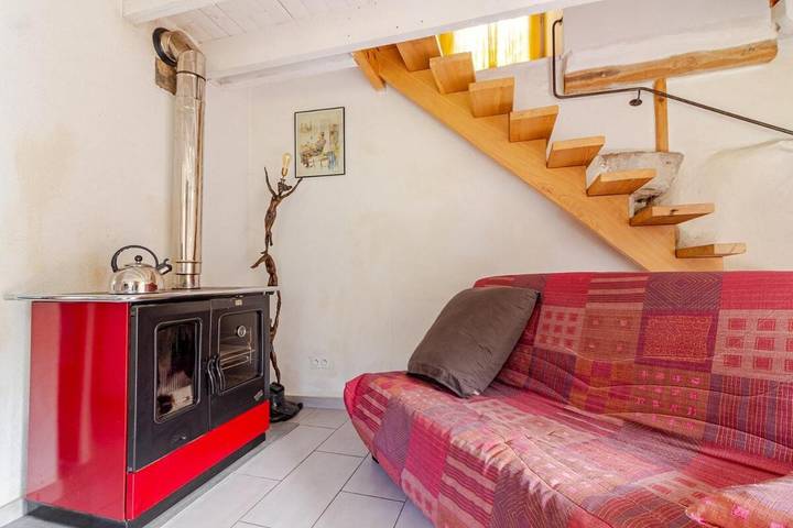 Location de vacances pour 3 personnes, avec jardin et vue à Cabrerets - 2