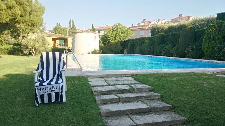 Apartamento de vacaciones para 4 personas, con piscina y piscina para niños además de vistas y jardín - 1