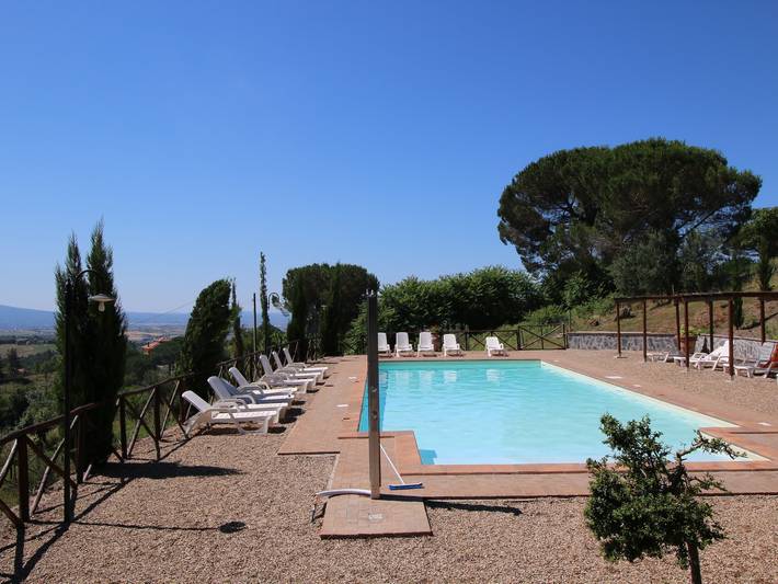 Agriturismo per 7 persone, con Idromassaggio e Terrazza nonché Giardino e Piscina a Vitorchiano