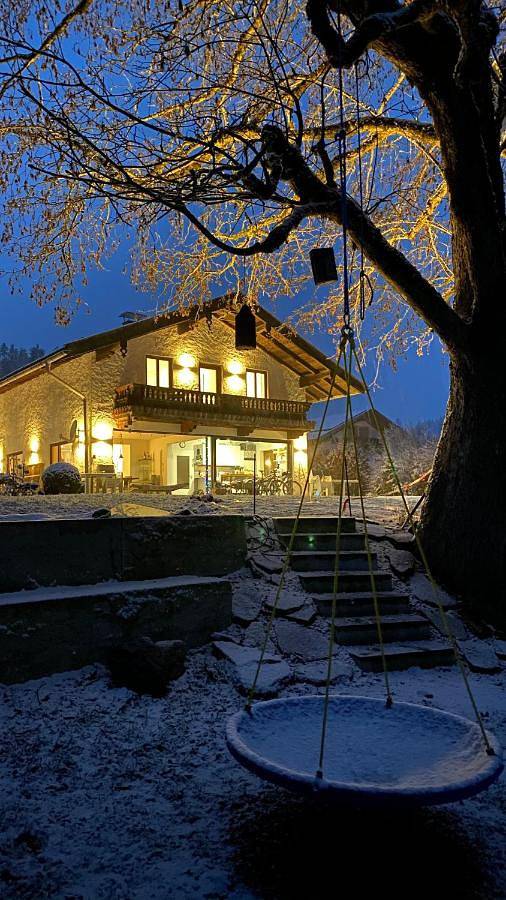 Ferienhaus für 35 Personen, mit Garten und Ausblick sowie Sauna, mit Haustier in Alpenland Tegernsee Schliersee - 3