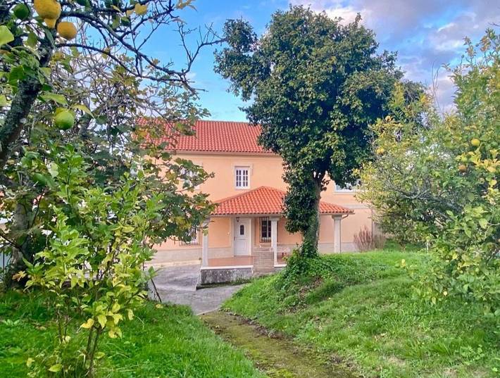 Apartamento para 12 personas, con Terraza además de Jardín y Vistas en Betanzos