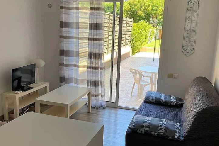 Appartement de vacances pour 2 personnes, avec Terrasse ainsi que Jardin et Piscine